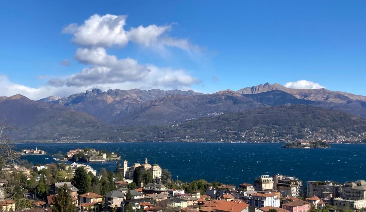 La Casa Gialla Apartment Stresa Luaran gambar